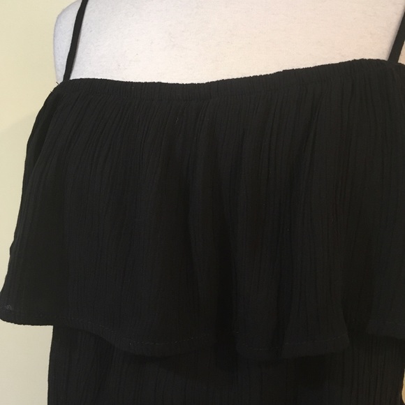 Off Shoulder Ruffle Overlay Romper with Pockets - Picture 5 of 6